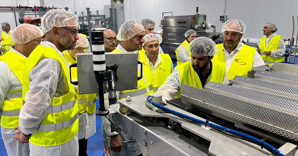 La cooperativa Champinter inaugura en Villamalea su nueva planta de procesado de champiñón laminado